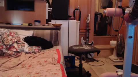 Snapshot of retro834 chatting on September 28, 6:41 am Rhett online show from September 28, 6:41 am