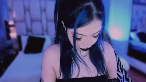 Reven  online show from February 13, 7:43 pm