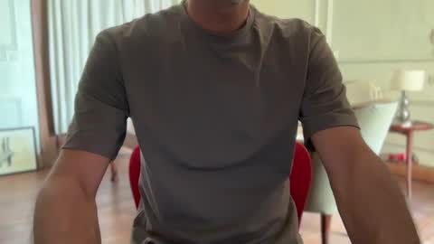 Snapshot of revoiralynch chatting on January 5, 6:02 pm SonnyXXX online show from January 5, 6:02 pm