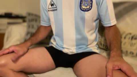 Snapshot of revoiralynch chatting on January 15, 3:43 am SonnyXXX online show from January 15, 3:43 am