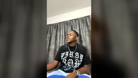 Snapshot of rey_bbc chatting on July 20, 7:38 pm rey_bbc online show from July 20, 7:38 pm