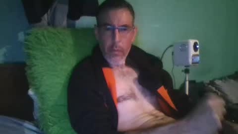 Snapshot of reyes_albert2006 chatting on November 23, 11:10 am reyes_albert2006 online show from November 23, 11:10 am