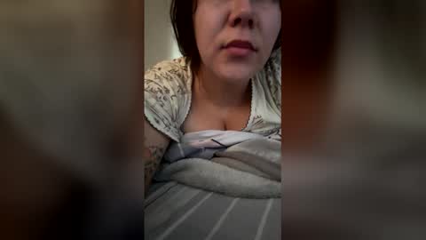 Snapshot of reyniri chatting on May 18, 4:18 am Rein online show from May 18, 4:18 am