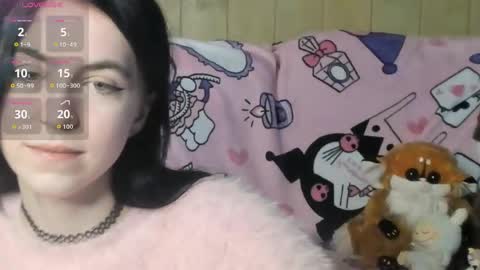 rezedaisies online show from April 2, 9:07 am