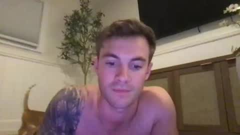 Snapshot of rguy114 chatting on October 13, 11:27 pm Ryan online show from October 13, 11:27 pm