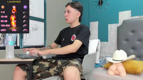 Rhaegal online show from December 8, 4:50 pm