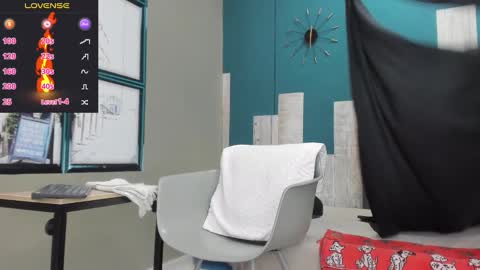 Rhaegal online show from December 12, 3:59 pm