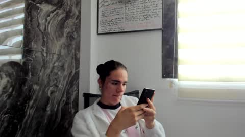 rhiannacoral online show from February 25, 1:28 pm