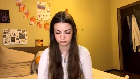 Anna online show from December 17, 1:39 pm