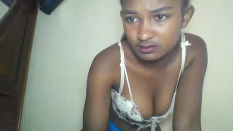 Snapshot of rhoanna chatting on June 23, 8:45 am rhoanna online show from June 23, 8:45 am