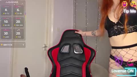 Snapshot of rhyley_rae95 chatting on November 21, 10:52 pm Rhyley Rae online show from November 21, 10:52 pm