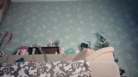 Snapshot of ria_32 chatting on December 27, 9:28 am ria_32 online show from December 27, 9:28 am