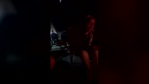 Snapshot of riah_babbie chatting on May 10, 3:55 am riah_babbie online show from May 10, 3:55 am