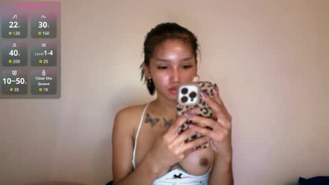 Snapshot of riana_gorgeous69 chatting on July 6, 6:10 pm riana online show from July 6, 6:10 pm