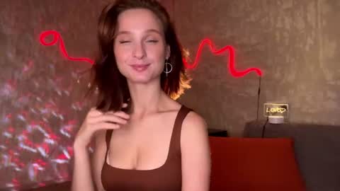 riana_razz online show from June 26, 8:19 am
