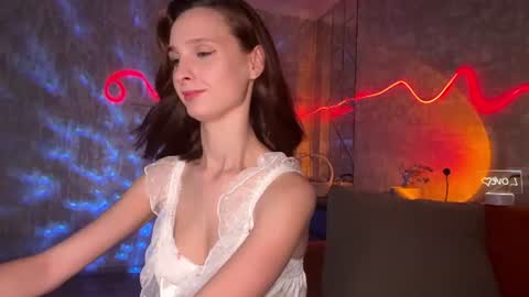riana_razz online show from July 4, 8:31 am
