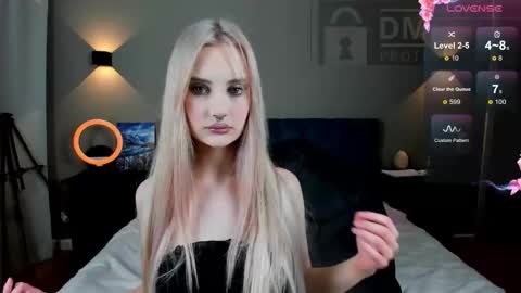 Ria Woods online show from November 9, 5:22 pm