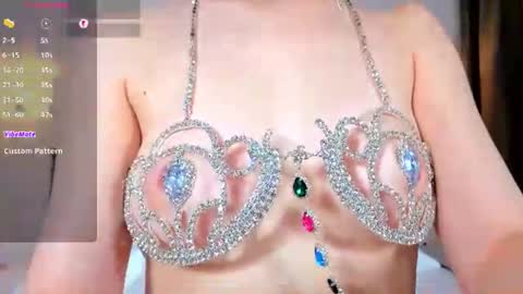 Snapshot of riawoods chatting on June 16, 5:37 pm Ria Woods online show from June 16, 5:37 pm