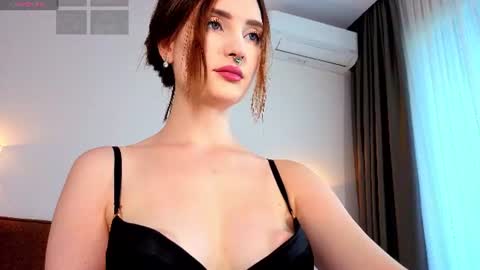 Snapshot of riawoods chatting on June 30, 2:18 pm Ria Woods online show from June 30, 2:18 pm