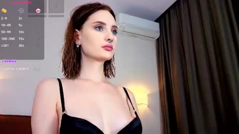 Snapshot of riawoods chatting on July 7, 6:45 pm Ria Woods online show from July 7, 6:45 pm
