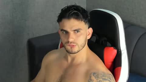 ricardogonzalez666 online show from December 14, 6:20 pm