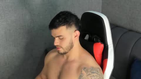 ricardogonzalez666 online show from December 23, 1:29 am