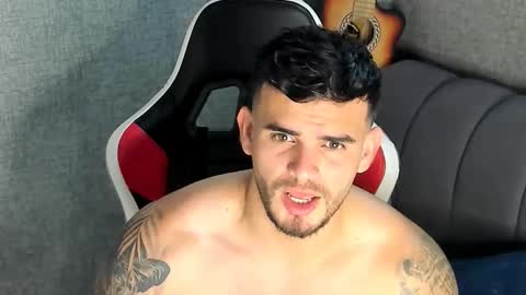 ricardogonzalez666 online show from November 18, 8:02 pm