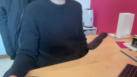 Snapshot of riccardofortis chatting on January 11, 10:40 am riccardofortis online show from January 11, 10:40 am