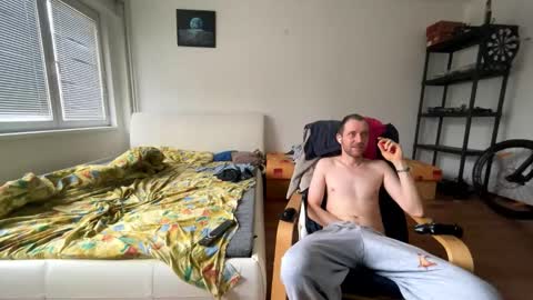 ricciardio online show from October 10, 9:41 am