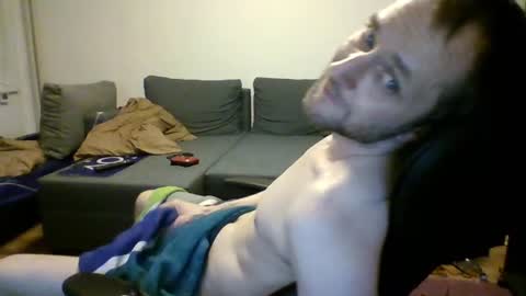 Snapshot of ricciardio chatting on June 11, 2:22 am ricciardio online show from June 11, 2:22 am