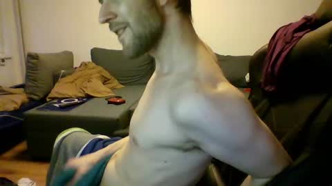 Snapshot of ricciardio chatting on June 11, 2:53 am ricciardio online show from June 11, 2:53 am