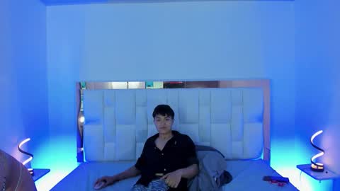 Snapshot of riccirizzo chatting on February 11, 5:45 am Ricci and Rizzo online show from February 11, 5:45 am