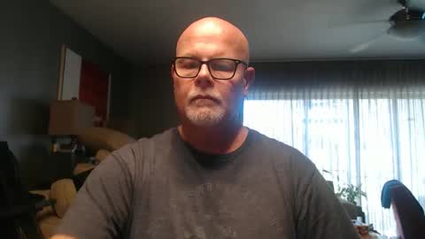 Snapshot of rich32937 chatting on March 2, 2:57 pm rich32937 online show from March 2, 2:57 pm