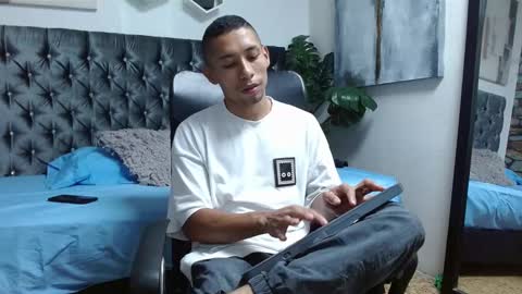 richar_voller online show from February 26, 10:47 am