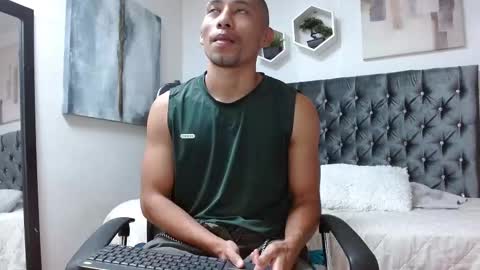 richar_voller online show from March 9, 11:14 am