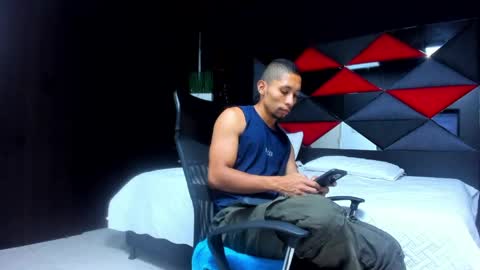 Snapshot of richar_voller chatting on May 11, 11:27 am richar_voller online show from May 11, 11:27 am