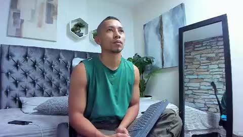 Snapshot of richar_voller chatting on July 3, 11:16 am richar_voller online show from July 3, 11:16 am