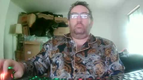 richard11268869 online show from May 8, 3:28 pm