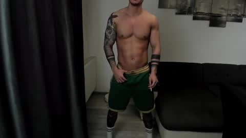 RichardDarell online show from May 3, 4:51 am