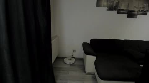 Snapshot of richarddarell chatting on May 4, 4:52 am RichardDarell online show from May 4, 4:52 am