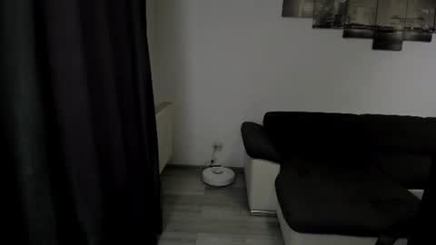 Snapshot of richarddarell chatting on August 6, 5:20 am RichardDarell online show from August 6, 5:20 am