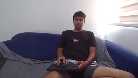 richardgbm online show from April 18, 6:12 pm