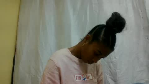 Snapshot of richella34 chatting on July 6, 10:12 am richella34 online show from July 6, 10:12 am