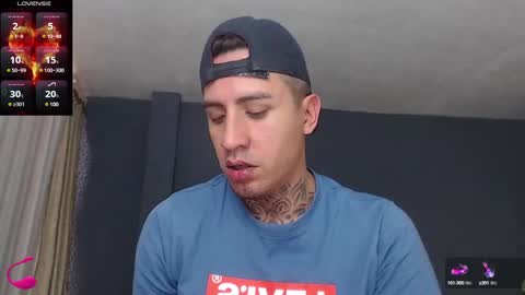 Snapshot of richi_grubby chatting on December 23, 6:16 pm David online show from December 23, 6:16 pm