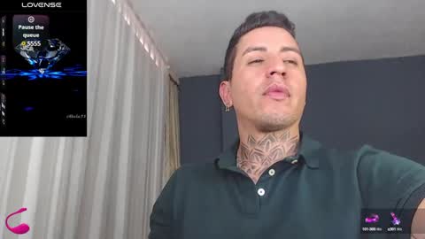 Snapshot of richi_grubby chatting on January 16, 9:08 pm David online show from January 16, 9:08 pm