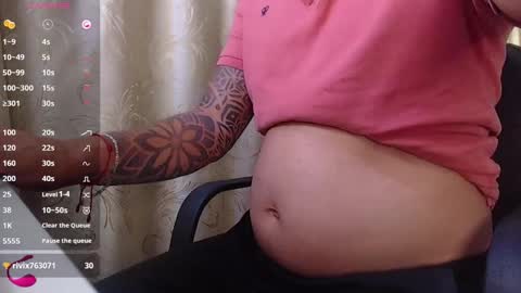 Snapshot of richi_grubby chatting on February 21, 5:09 pm David online show from February 21, 5:09 pm