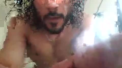 Snapshot of richierich008 chatting on November 9, 6:17 pm richierich008 online show from November 9, 6:17 pm