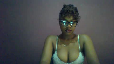 Snapshot of ricie001 chatting on June 16, 9:12 am ricie001 online show from June 16, 9:12 am