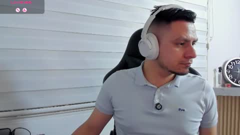 Snapshot of rick_diesel chatting on July 24, 4:43 am Rick Diesel online show from July 24, 4:43 am