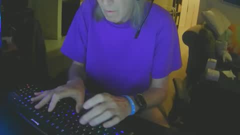 rickl56 online show from October 21, 10:10 pm